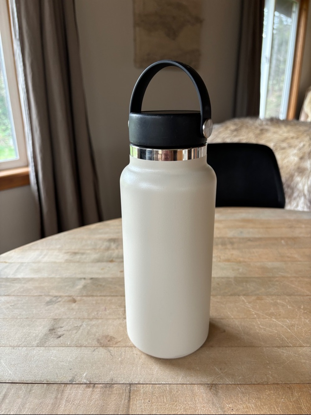 32oz Hydro Flask - Picture 2 of 5